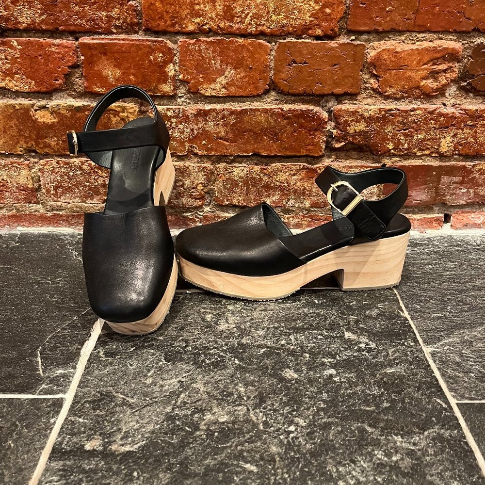 Poppy Barley East Coast Clog